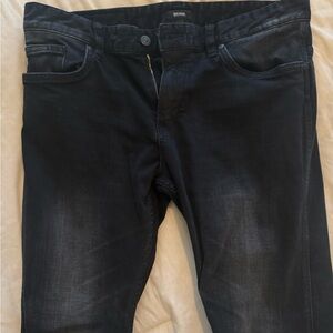 HUGO Men's Dark Gray Slim Jeans